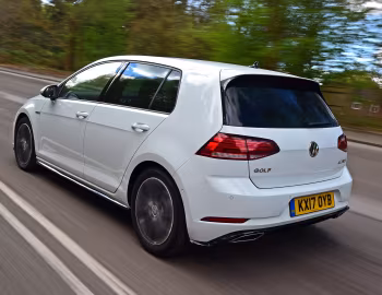 Volkswagen Golf TDI R-Line 5-door [UK-spec] (Typ 5G) '2017–20