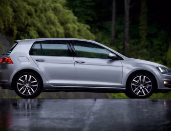 Volkswagen Golf TSI 5-door [Japan] (Typ 5G) '06.2013–05.2017