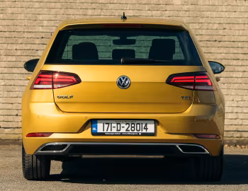 Volkswagen Golf TSI 5-door [Ireland] (Typ 5G) '2017–20