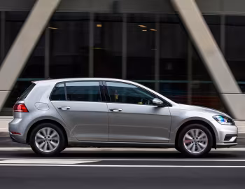 Volkswagen Golf TSI 5-door [Australia] (Typ 5G) '2017–20