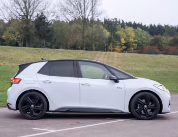 Volkswagen ID.3 GTX [UK-spec] '2024–pr.