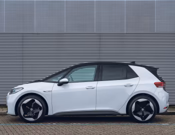 Volkswagen ID.3 Pro S [UK-spec] '2020–23