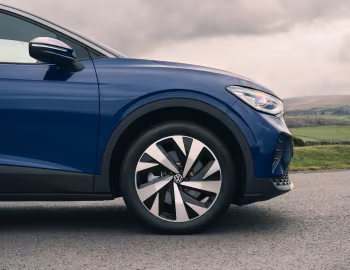 Volkswagen ID.4 Match Pro [UK-spec] '2024–pr.