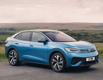 Volkswagen ID.5 Match Pro [UK-spec] '2024–pr.