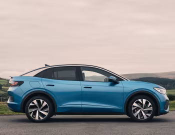 Volkswagen ID.5 Match Pro [UK-spec] '2024–pr.