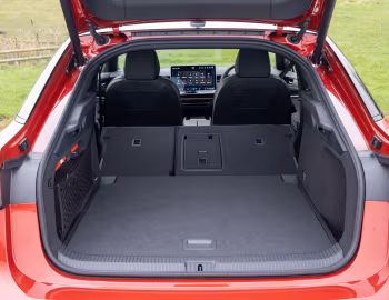 Ambos Volkswagen ID.7 GTX [UK-spec] '2024–pr.