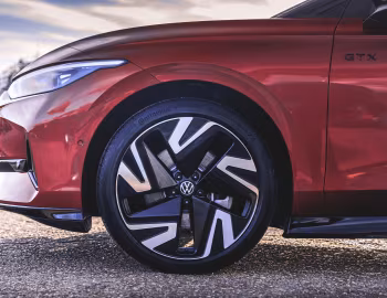 Volkswagen ID.7 GTX Tourer [UK-spec] '2024–pr.