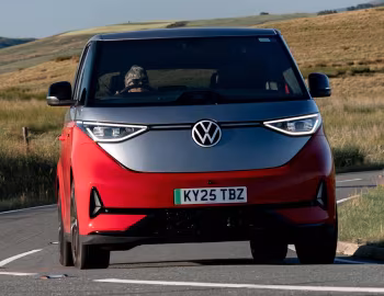 Volkswagen ID. Buzz GTX [UK-spec] '2025–pr.
