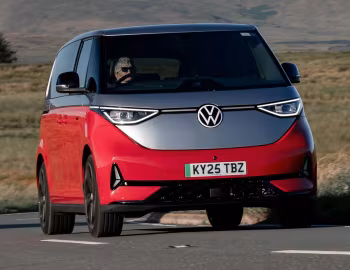 Volkswagen ID. Buzz GTX [UK-spec] '2025–pr.