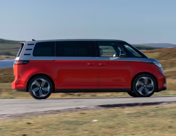 Volkswagen ID. Buzz GTX [UK-spec] '2025–pr.