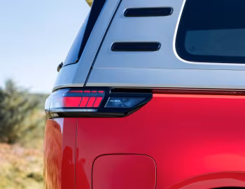 Volkswagen ID. Buzz GTX [UK-spec] '2025–pr.
