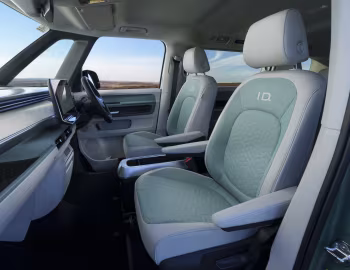 Интерьер Volkswagen ID. Buzz LWB [UK-spec] '2024–н.в.