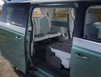 Интерьер Volkswagen ID. Buzz LWB [UK-spec] '2024–н.в.