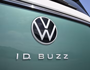Volkswagen ID. Buzz Pro [Japan] '2025–pr.