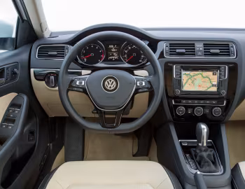 Торпедо 2015–18 Volkswagen Jetta [North America] (Typ 1B) '2014–18