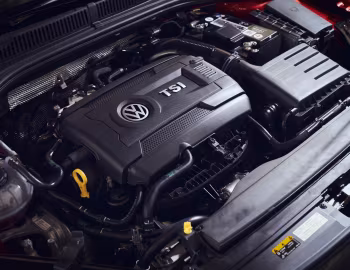 Bajo el capó 2022–24 Volkswagen Jetta GLI [North America] '2021–24
