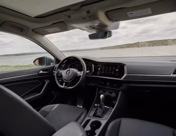 Интерьер 2019–21 Volkswagen Jetta SEL [North America] '2018–21