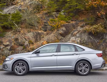 2022–24 Volkswagen Jetta SEL [North America] '2021–24