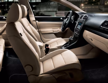 Интерьер 2010–15 Volkswagen Jetta SportWagen [US-spec] '2009–15
