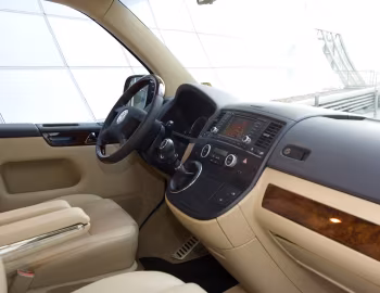 Interior Volkswagen Multivan Business (T5) '2003–09