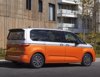 Volkswagen Multivan eHybrid [UK-spec] (T7) '2022–pr.
