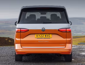 Volkswagen Multivan eHybrid [UK-spec] (T7) '2022–pr.