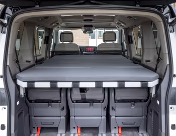 Interior Volkswagen Multivan eHybrid "Edition" [Worldwide] (T7) '2022–pr.