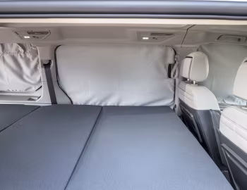 Interior Volkswagen Multivan eHybrid "Edition" [Worldwide] (T7) '2022–pr.
