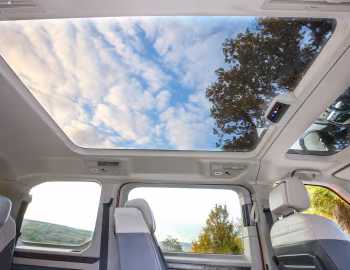 Interior Volkswagen Multivan eHybrid "Energetic" [Worldwide] (T7) '2021–pr.