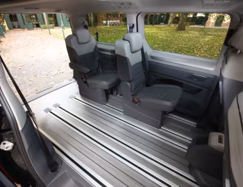 Interior Volkswagen Multivan eHybrid Long [Worldwide] (T7) '2021–pr.