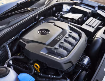 Bajo el capó 2020–22 Volkswagen Passat [North America] (NMS) '2019–21