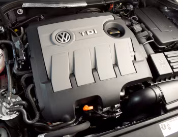 Bajo el capó Volkswagen Passat BlueMotion R-Line Estate [UK-spec] (B6) '2009–10