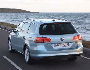 Volkswagen Passat TDI BlueMotion Variant [Worldwide] (B7) '2013–14