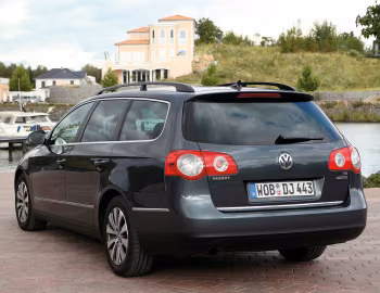 Volkswagen Passat 1.4 TSI BlueMotion Variant [Worldwide] (B6) '2009–10