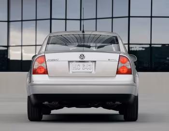 2001–05 Volkswagen Passat 1.8T 4MOTION Sedan [North America] (B5+) '2000–05
