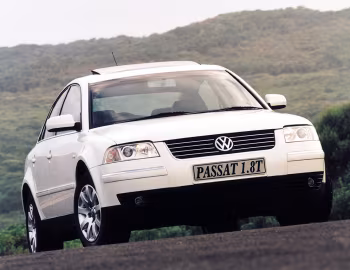 Volkswagen Passat 1.8T Sedan [South Africa] (B5+) '2000–05