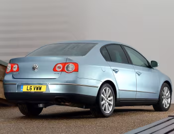 Volkswagen Passat 2.0 TDI [UK-spec] (B6) '2005–10