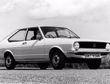 Volkswagen Passat 3-door [UK-spec] (B1) '1974–77