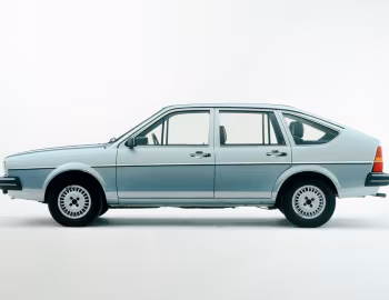 Volkswagen Passat 5-door [EU-spec] (B2) '1980–85