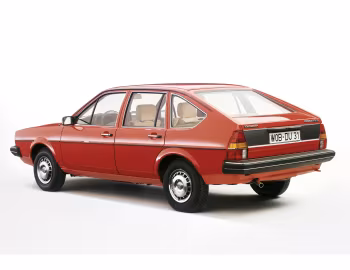 Volkswagen Passat 5-door [EU-spec] (B2) '1980–85
