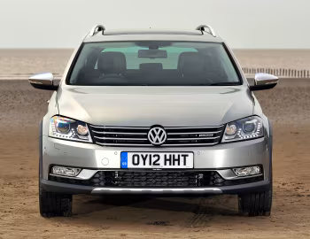 Volkswagen Passat Alltrack [UK-spec] (B7) '2012–14