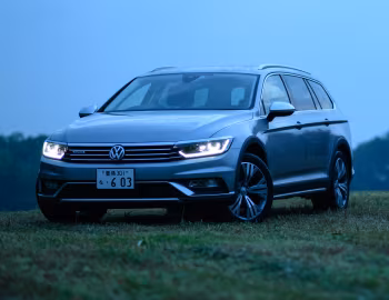 Volkswagen Passat Alltrack [Japan] (B8) '2015–19