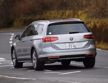 Volkswagen Passat Alltrack [Japan] (B8) '2015–19