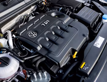 Bajo el capó Volkswagen Passat Alltrack [UK-spec] (B8) '2015–19