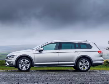 Volkswagen Passat Alltrack [UK-spec] (B8) '2015–19