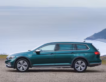 Volkswagen Passat Alltrack [UK-spec] (B8) '2019–20