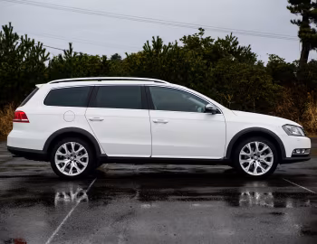 Volkswagen Passat Alltrack [Japan] (B7) '2012–14