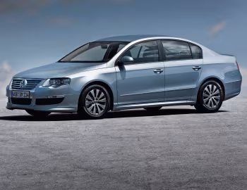 Volkswagen Passat BlueMotion R-Line [Worldwide] (B6) '2009–10