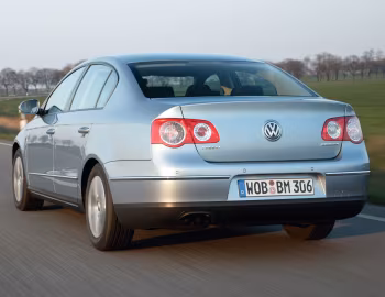 Volkswagen Passat BlueMotion [Worldwide] (B6) '2008–10