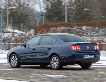 Volkswagen Passat 2.0 BlueTDI [Worldwide] (B6) '2009–10